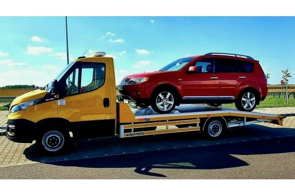 Лабиринт Тарифов: Полное Руководство по Ценам на Услуги Эвакуатора в Минске